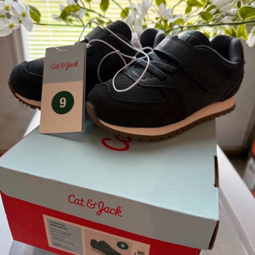 Cat & Jack toddler boys Sampson sneakers